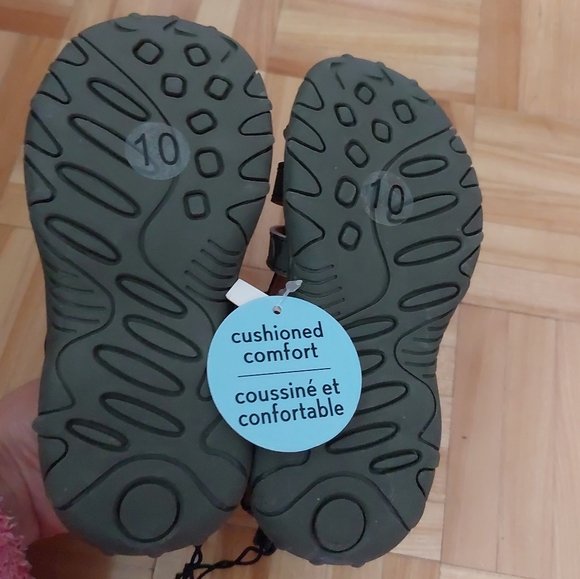 Boy sandals size 10 nwt - Picture 2 of 3